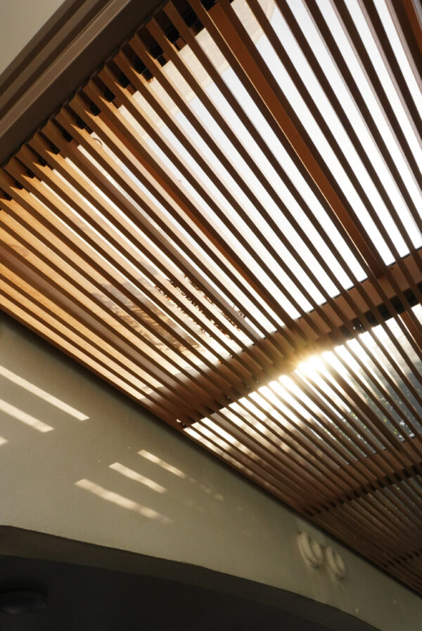 ระแนงเหล็กลายไม้ ขนาด 25x100x4000. สีบีช (Beech) - Image 2